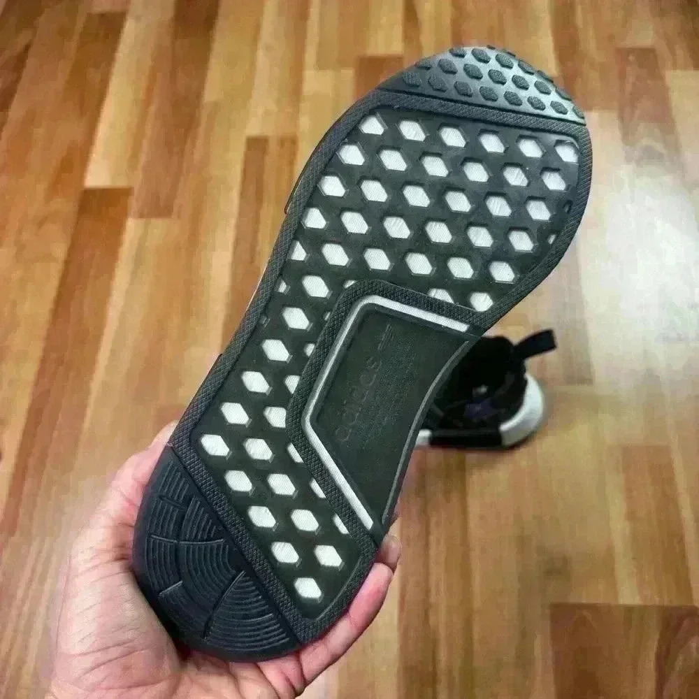 ๐ฐHUGE CLEARANCE SALE ๐ฐ Adidas NMD_R1 (HQ6183) Womens Shoes Size 8 - Picture 9 of 12